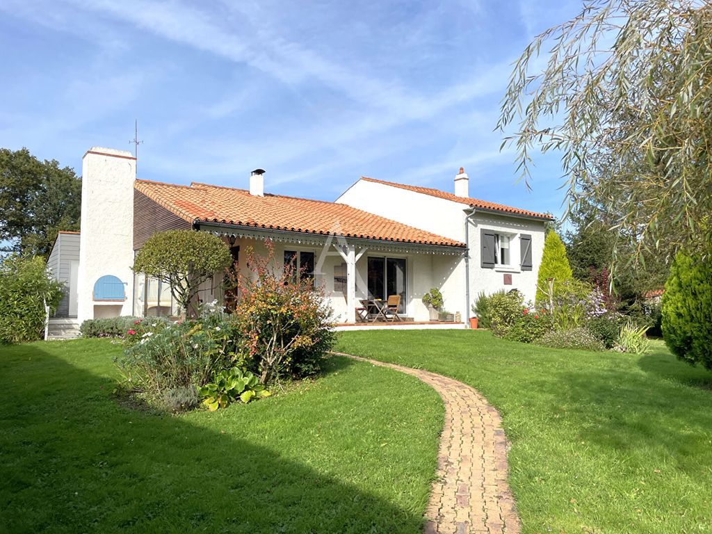 Achat maison à vendre 3 chambres 129 m² - Landeronde