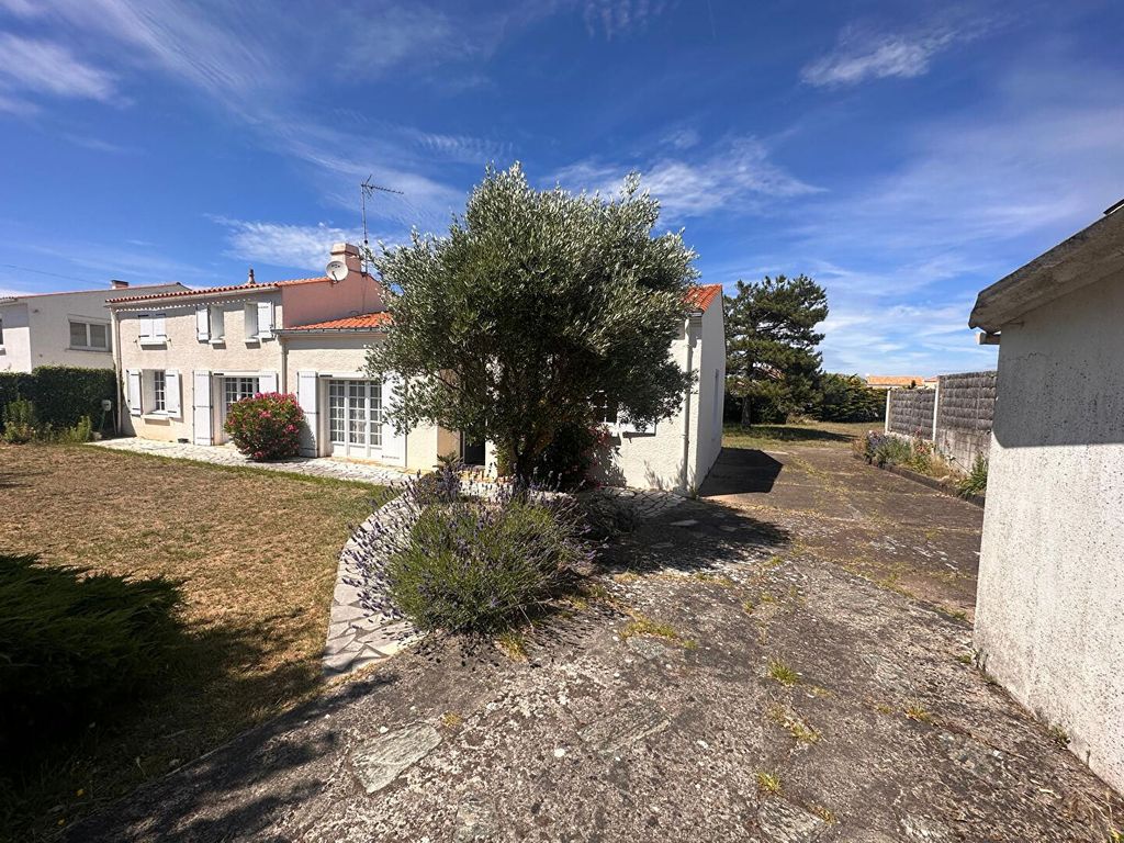 Achat maison à vendre 4 chambres 178 m² - Les Sables-d'Olonne