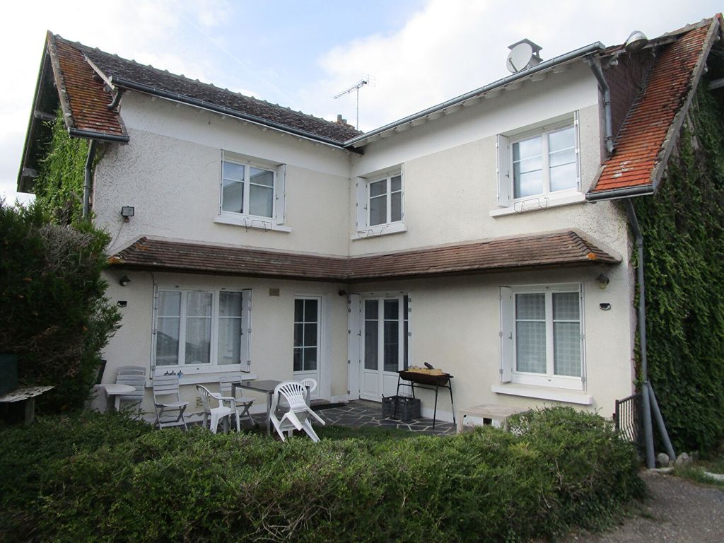 Achat maison à vendre 3 chambres 110 m² - Saint-Aignan