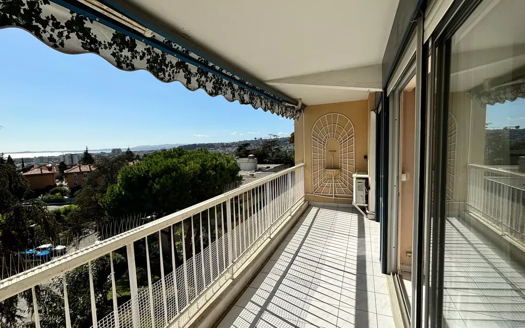 Achat appartement à vendre 3 pièces 55 m² - Nice