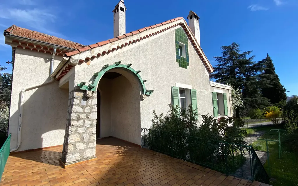 Achat maison à vendre 4 chambres 157 m² - Château-Arnoux-Saint-Auban