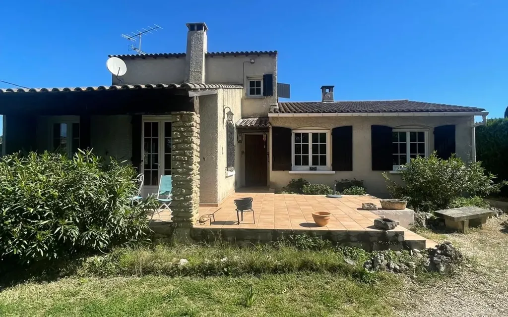 Achat maison à vendre 3 chambres 134 m² - Morières-lès-Avignon