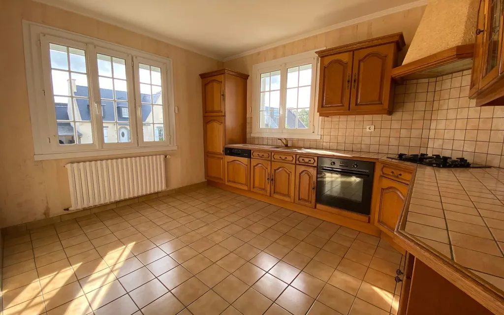 Achat maison à vendre 5 chambres 125 m² - Lanvéoc