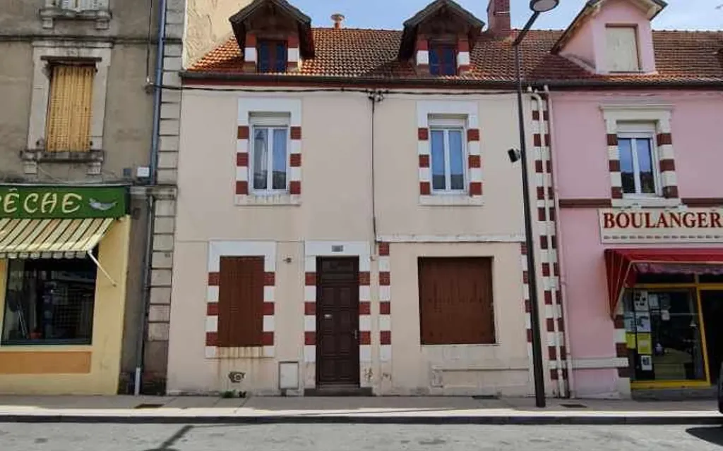 Achat maison à vendre 3 chambres 109 m² - Saint-Éloy-les-Mines