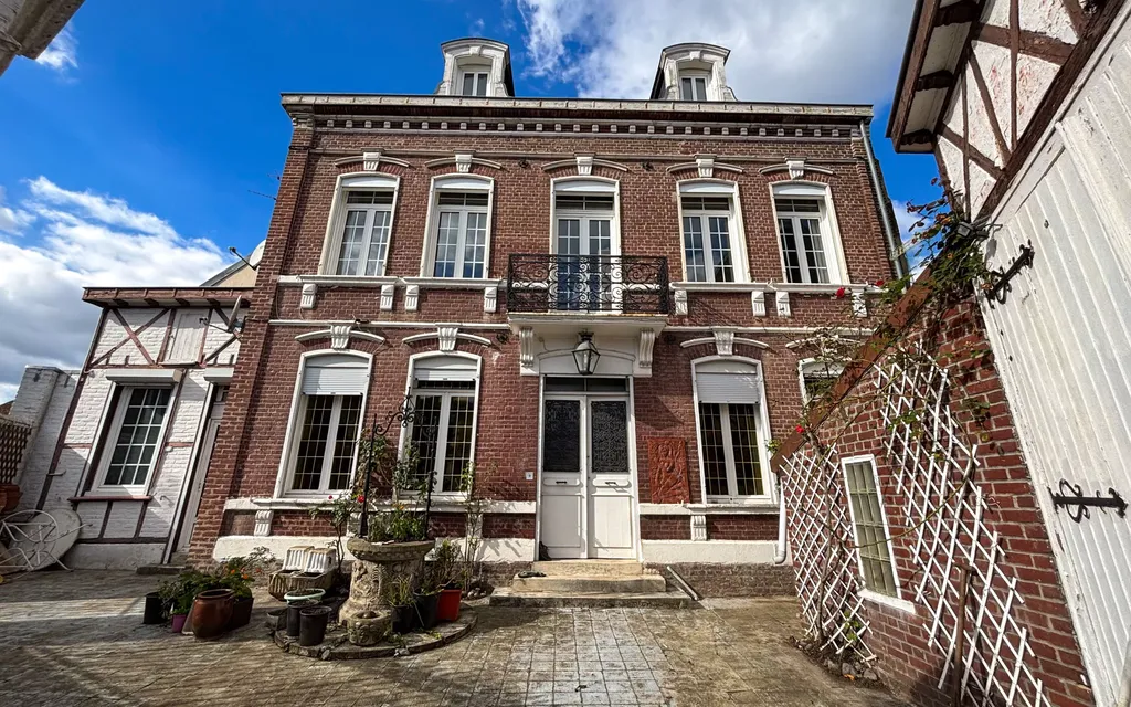 Achat maison à vendre 4 chambres 128 m² - Amiens