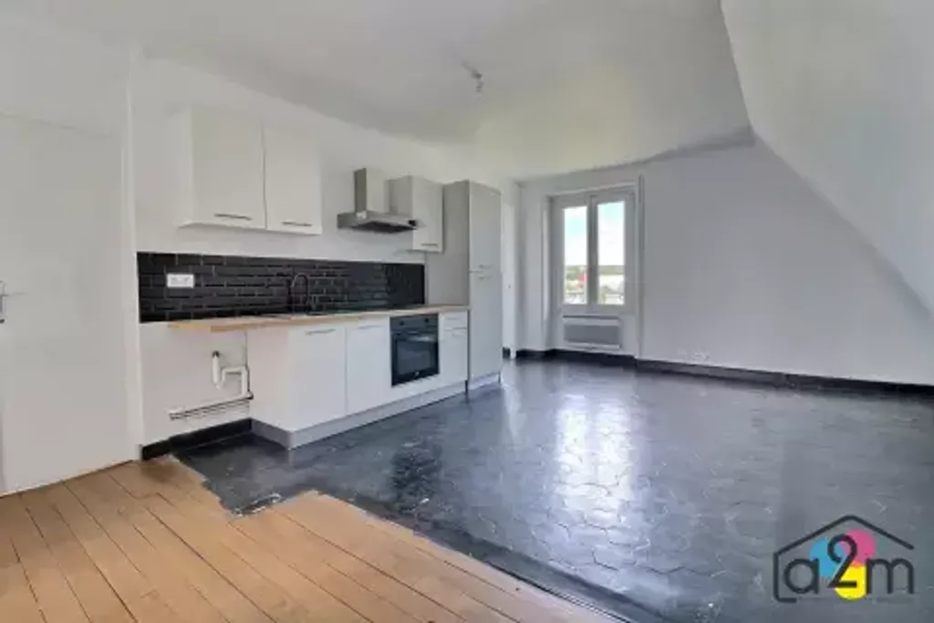 Achat appartement à vendre 3 pièces 59 m² - Saint-Maximin