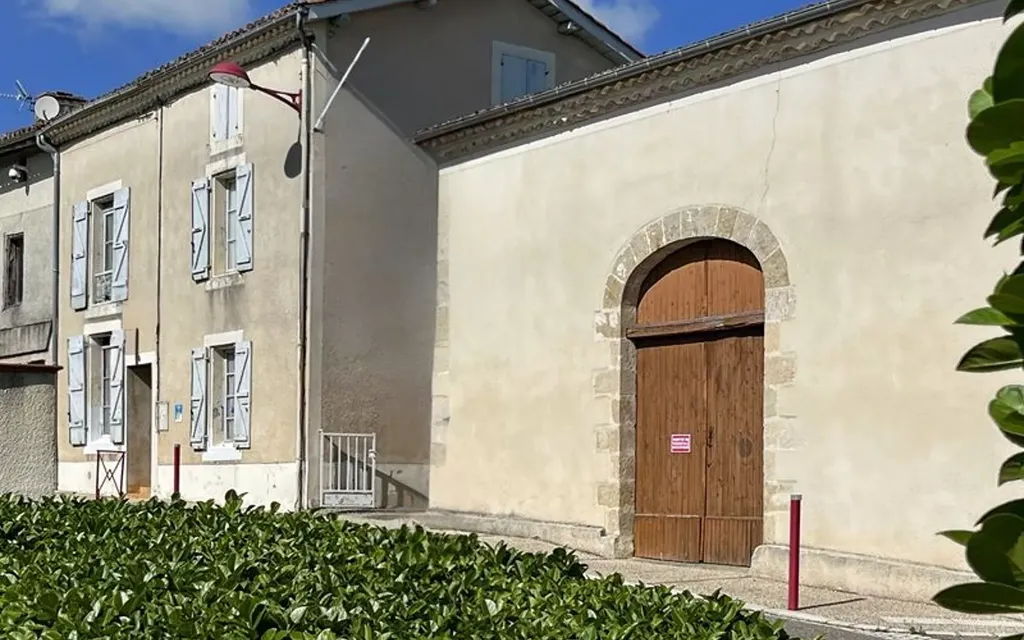 Achat maison à vendre 5 chambres 201 m² - Sainte-Christie