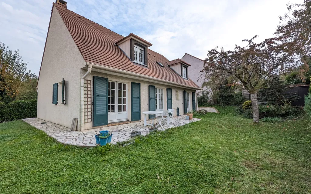 Achat maison à vendre 4 chambres 137 m² - Sucy-en-Brie