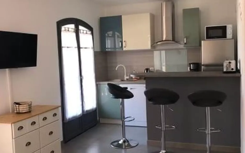 Achat studio à vendre 28 m² - Saint-Cyr-sur-Mer