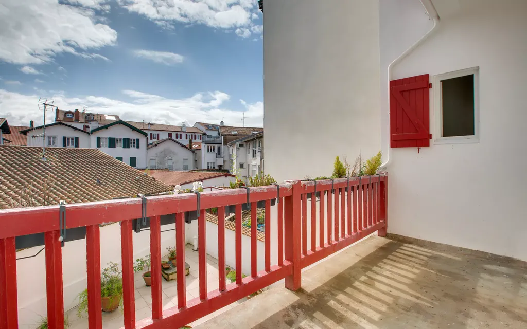 Achat appartement à vendre 3 pièces 70 m² - Saint-Jean-de-Luz