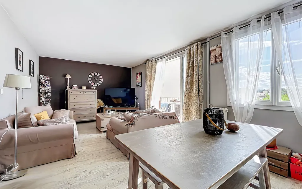 Achat appartement à vendre 4 pièces 82 m² - Saint-Raphaël