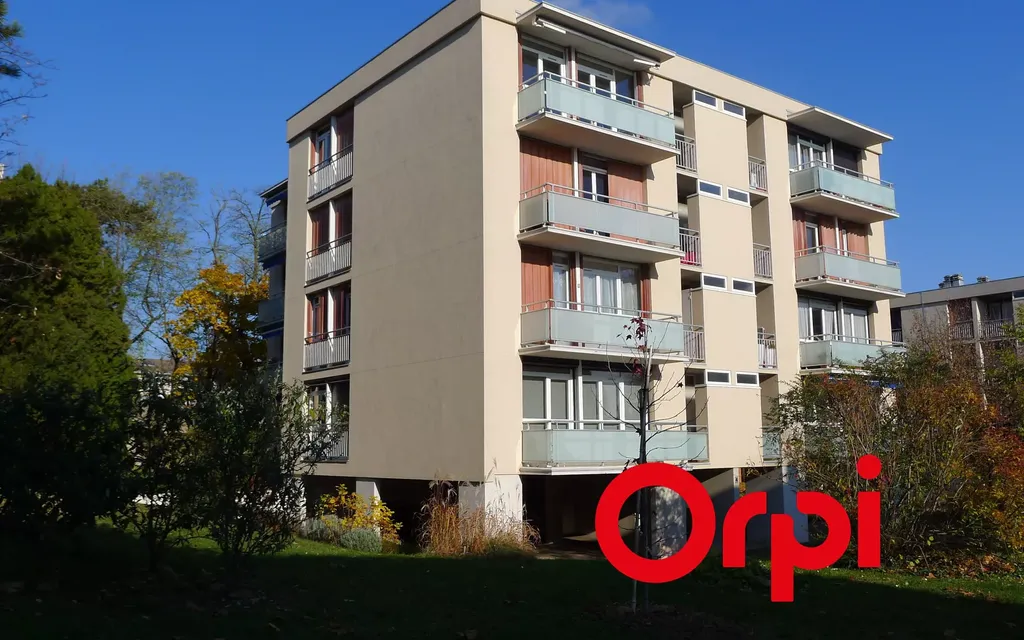 Achat appartement à vendre 3 pièces 74 m² - Saint-Genis-Laval