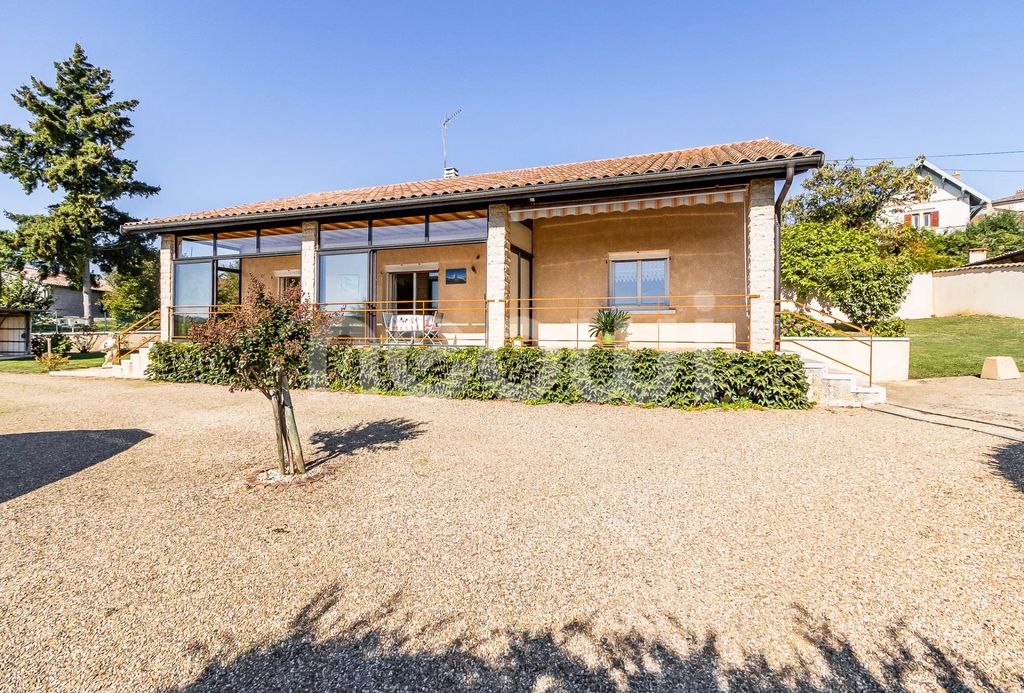 Achat maison à vendre 3 chambres 150 m² - Villefranche-sur-Saône