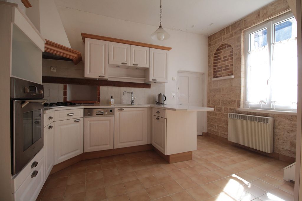 Achat maison à vendre 2 chambres 75 m² - Tracy-le-Mont