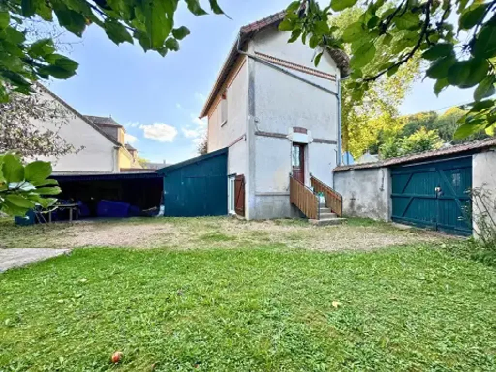 Achat maison à vendre 2 chambres 74 m² - Nogent-le-Roi