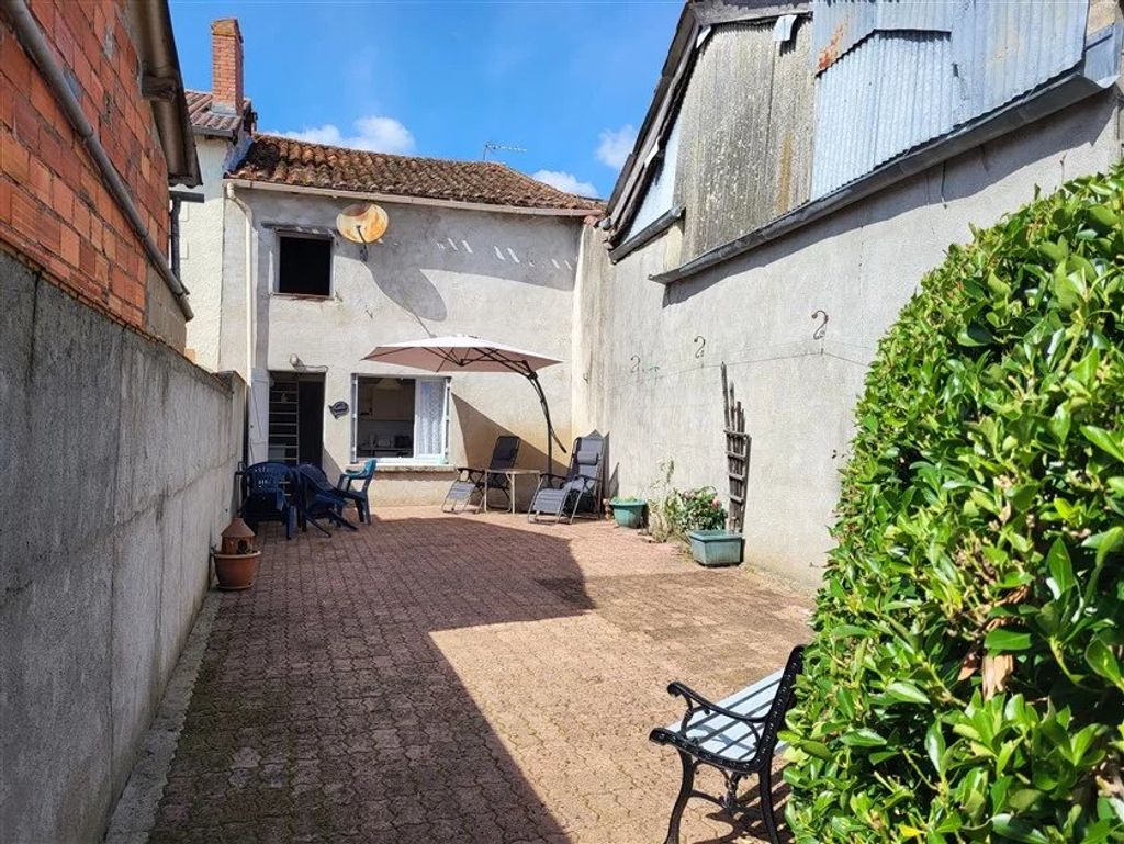 Achat maison à vendre 3 chambres 134 m² - Adriers