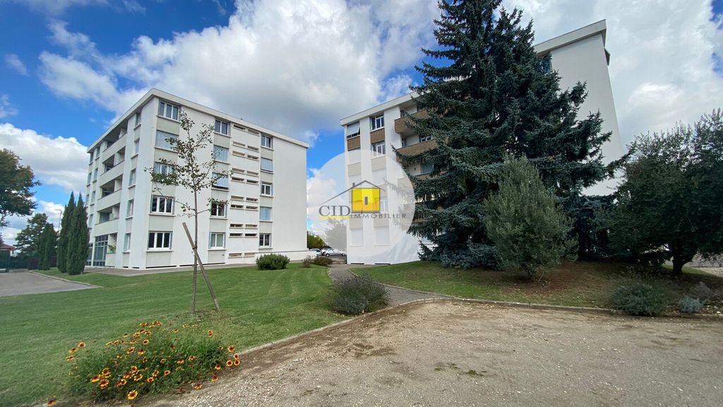 Achat appartement à vendre 3 pièces 59 m² - Saint-Priest