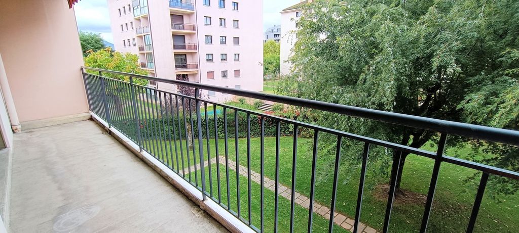 Achat appartement à vendre 5 pièces 96 m² - Annecy