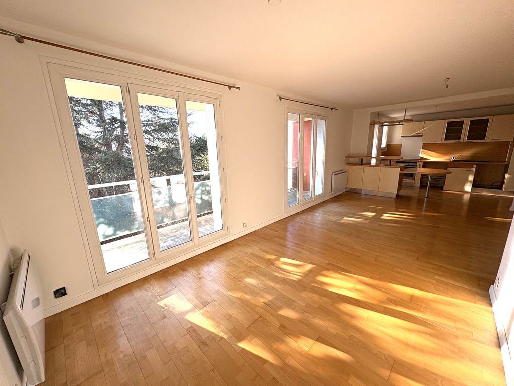 Achat appartement à vendre 4 pièces 76 m² - Clermont-Ferrand