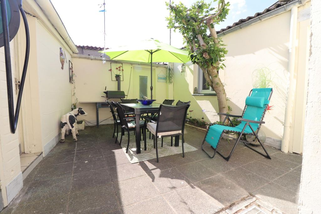 Achat maison à vendre 4 chambres 130 m² - Doullens