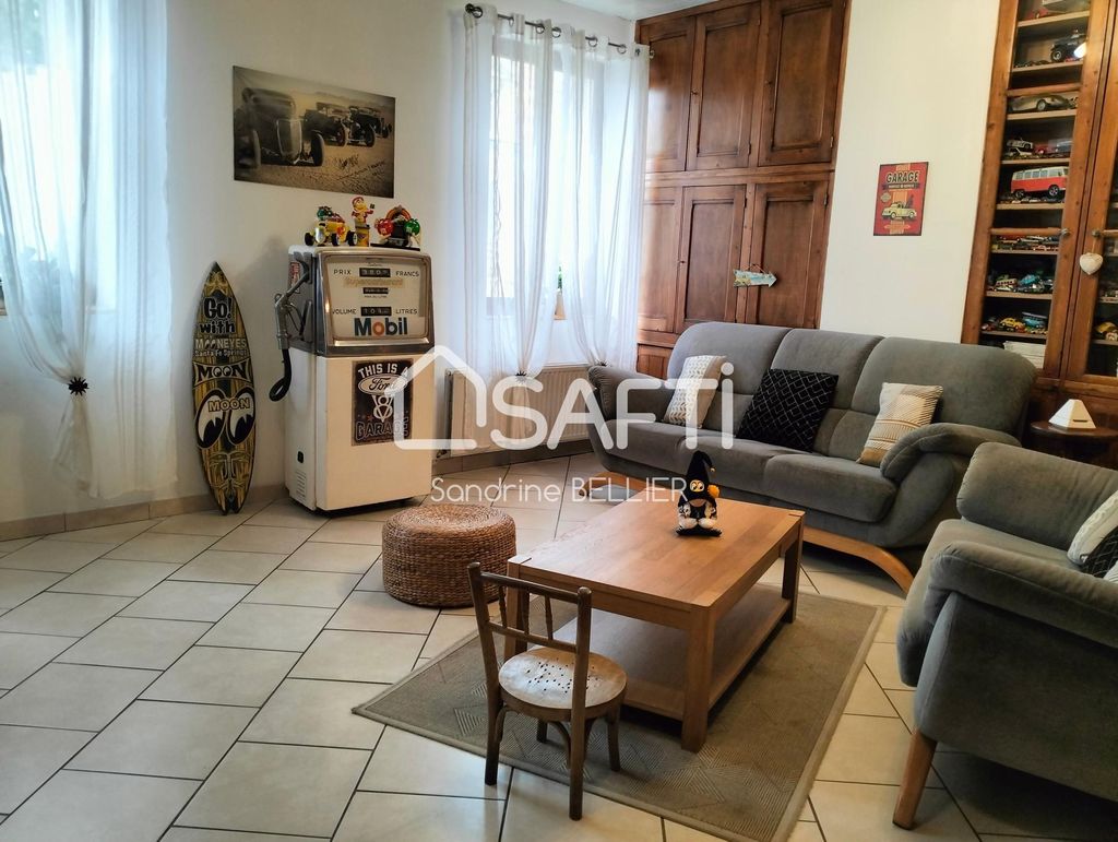 Achat maison à vendre 3 chambres 130 m² - Château-sur-Epte