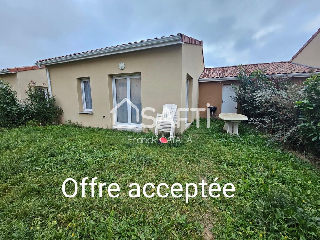 Achat maison à vendre 2 chambres 68 m² - Ayguesvives