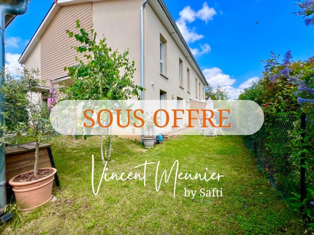 Achat maison à vendre 3 chambres 90 m² - Saint-Maurice-de-Beynost