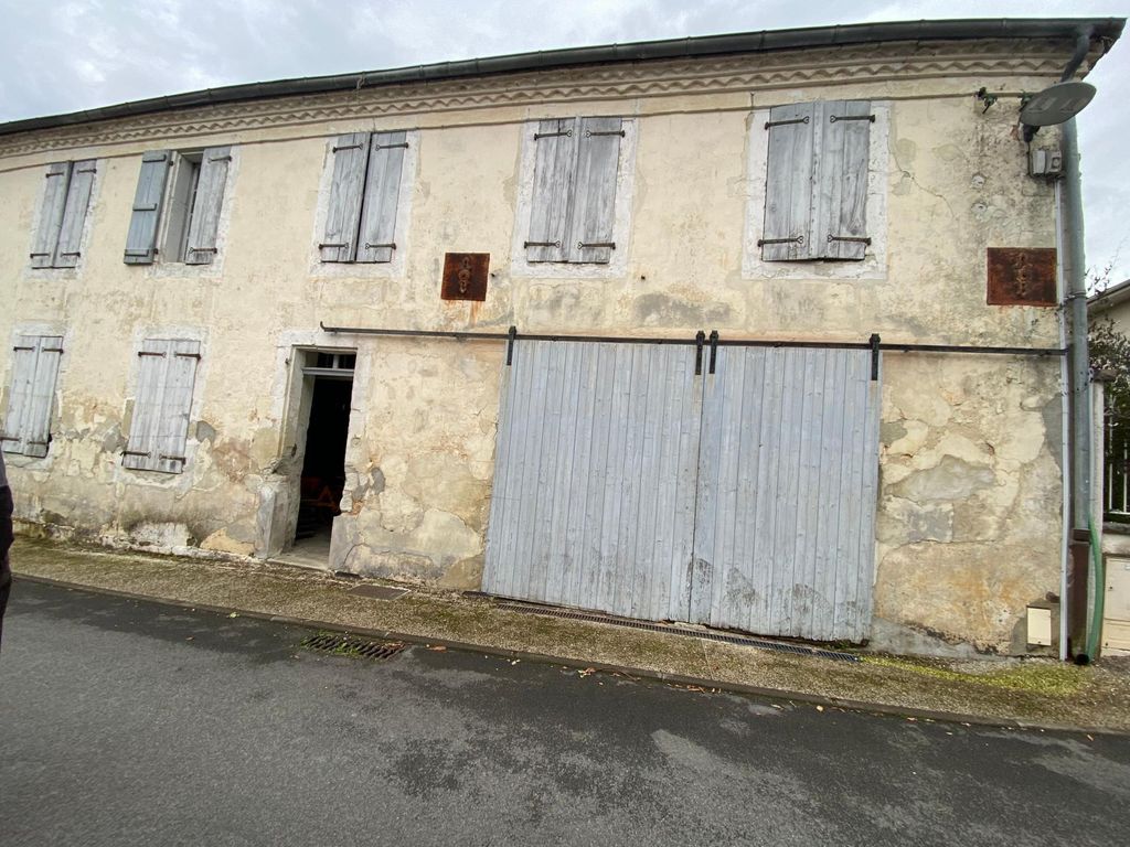 Achat maison à vendre 1 chambre 200 m² - Mont-de-Marsan