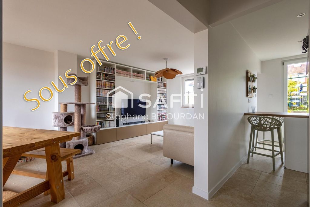 Achat maison à vendre 3 chambres 81 m² - École-Valentin