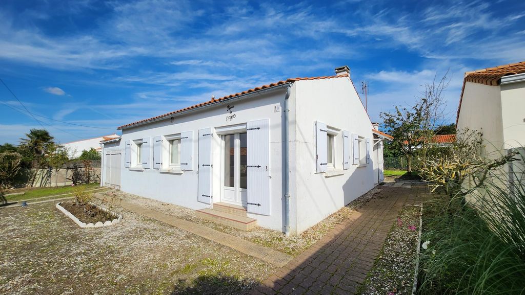 Achat maison à vendre 3 chambres 73 m² - Saint-Hilaire-de-Riez