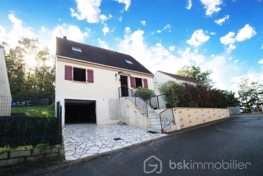 Achat maison à vendre 4 chambres 104 m² - Souppes-sur-Loing