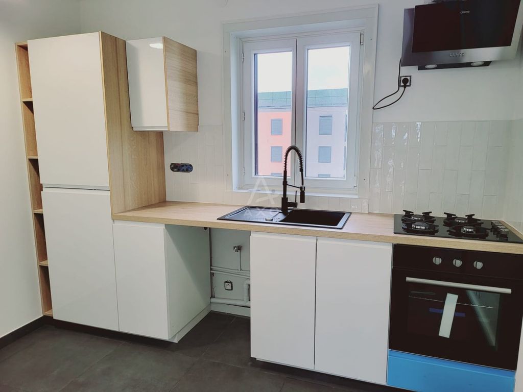 Achat appartement à vendre 3 pièces 61 m² - Saint-Jean-de-la-Ruelle