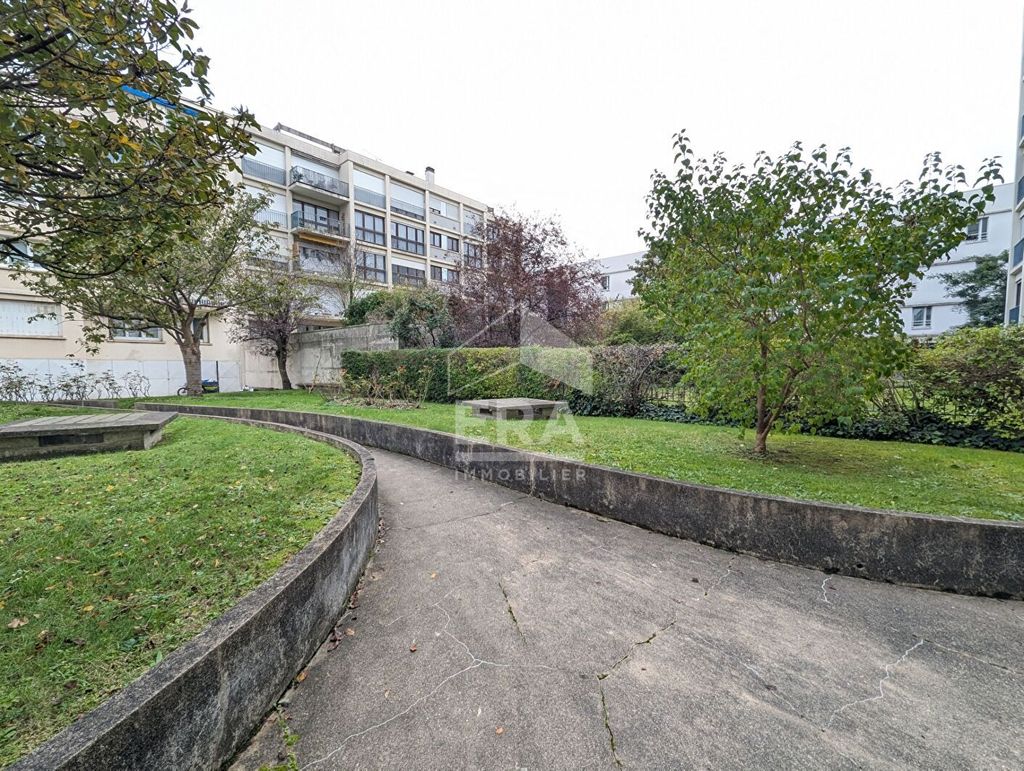 Achat appartement à vendre 4 pièces 86 m² - Fontenay-sous-Bois