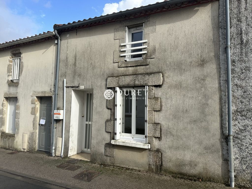 Achat maison à vendre 2 chambres 61 m² - Bazoges-en-Paillers