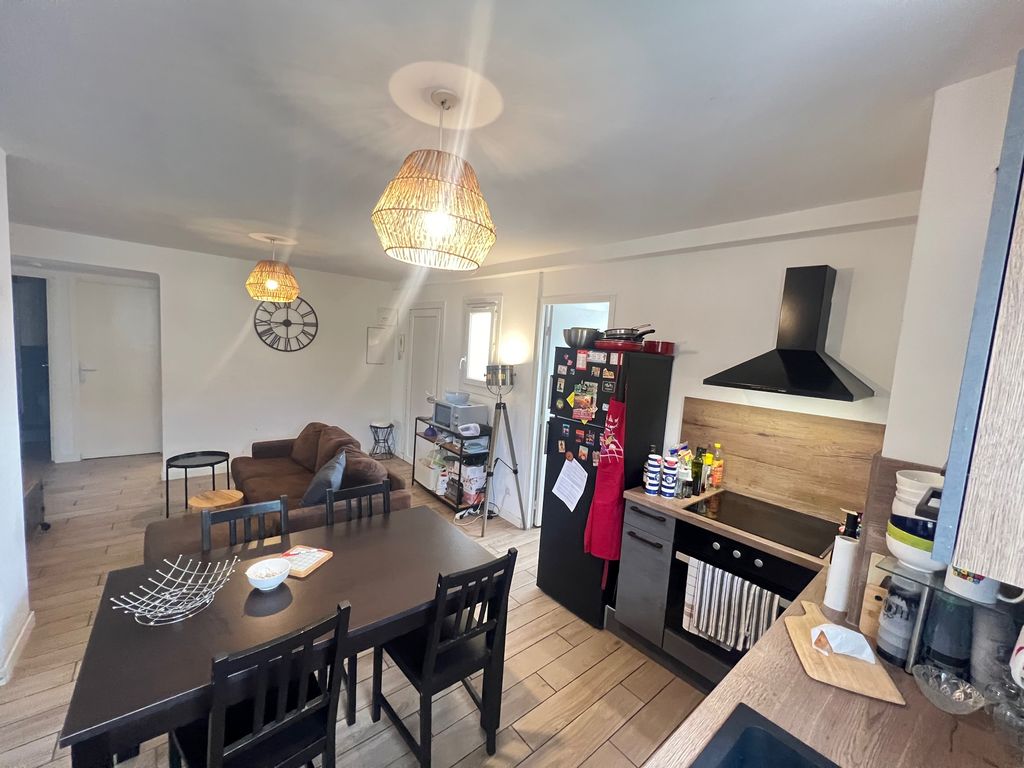 Achat appartement à vendre 5 pièces 74 m² - Toulon