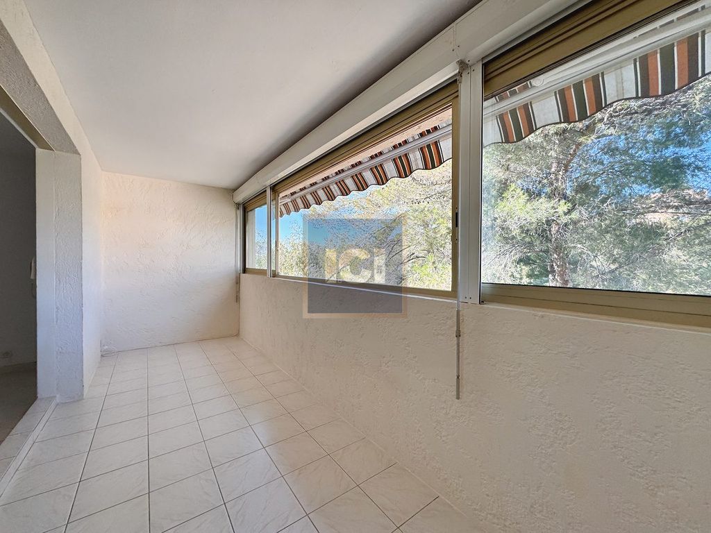 Achat appartement à vendre 2 pièces 25 m² - Sainte-Maxime