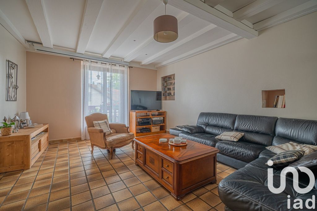 Achat maison à vendre 4 chambres 152 m² - La Biolle