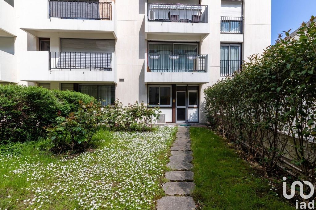 Achat appartement à vendre 5 pièces 112 m² - La Garenne-Colombes