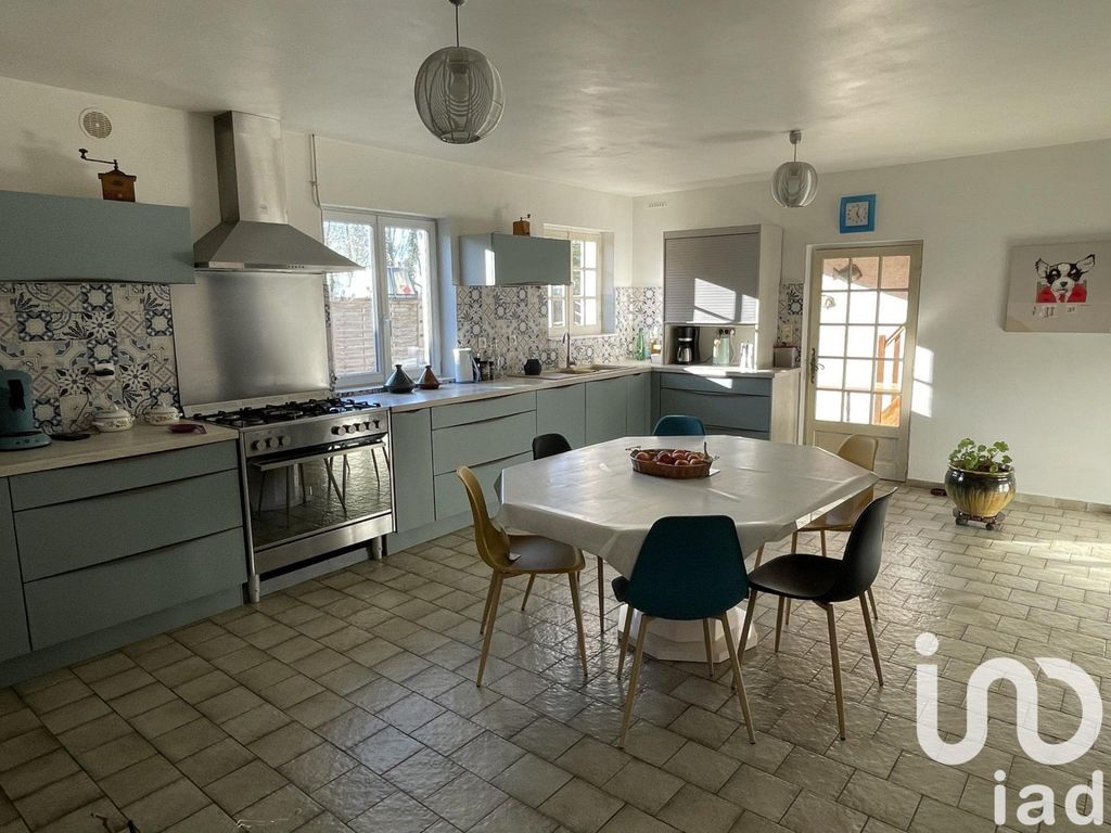 Achat maison à vendre 4 chambres 240 m² - Bantanges