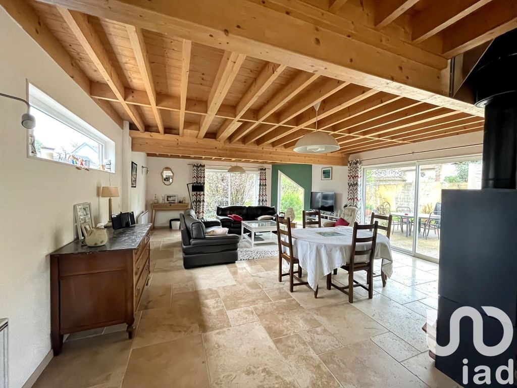 Achat maison à vendre 4 chambres 225 m² - Le Vaudreuil