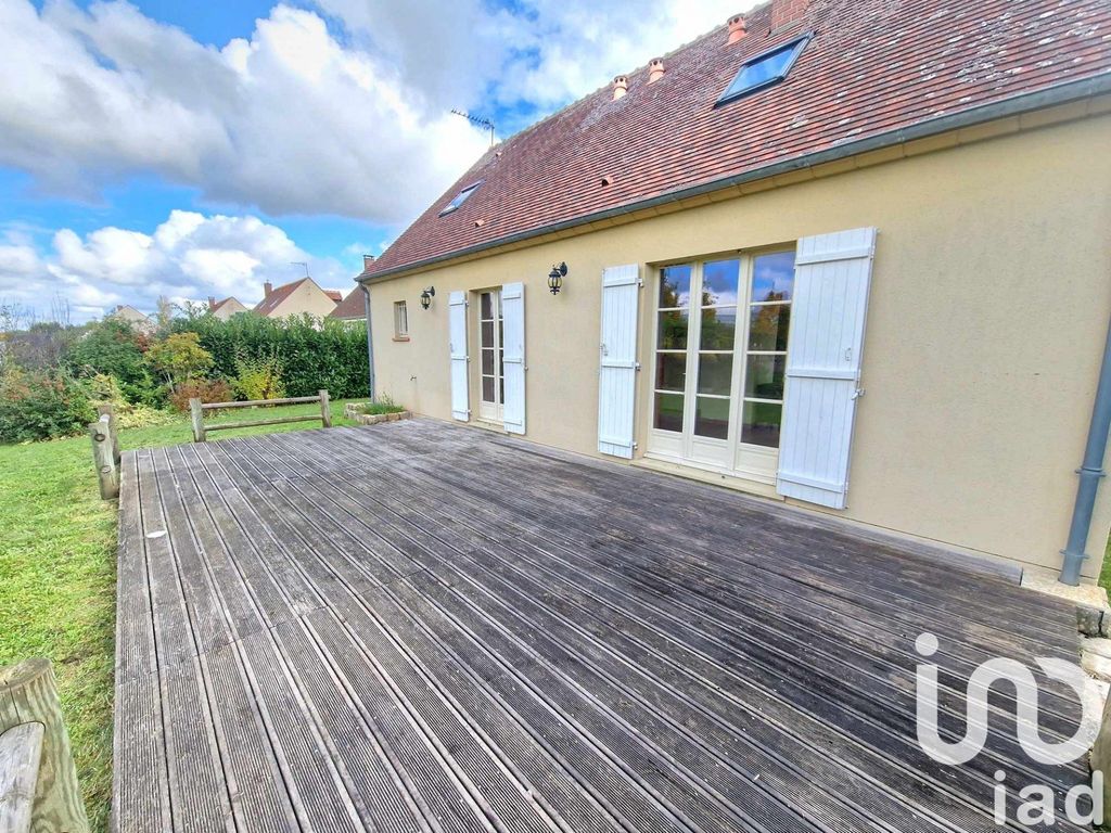 Achat maison à vendre 4 chambres 100 m² - Saint-Benoît-sur-Loire