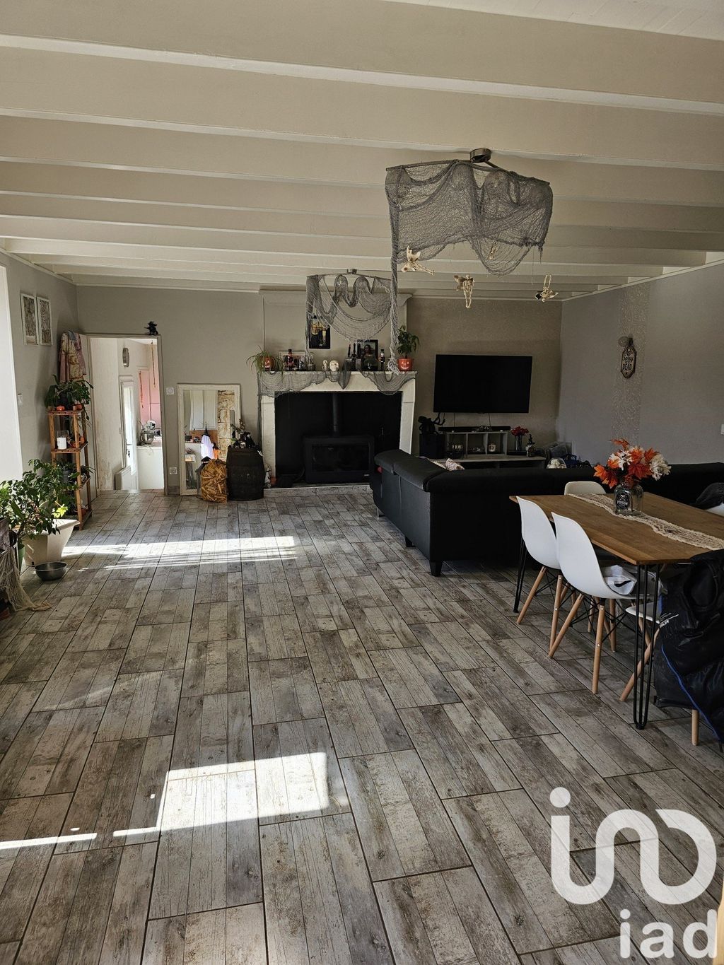 Achat maison à vendre 4 chambres 236 m² - Fontenay-le-Comte