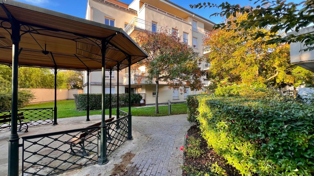 Achat appartement à vendre 3 pièces 63 m² - Corbeil-Essonnes