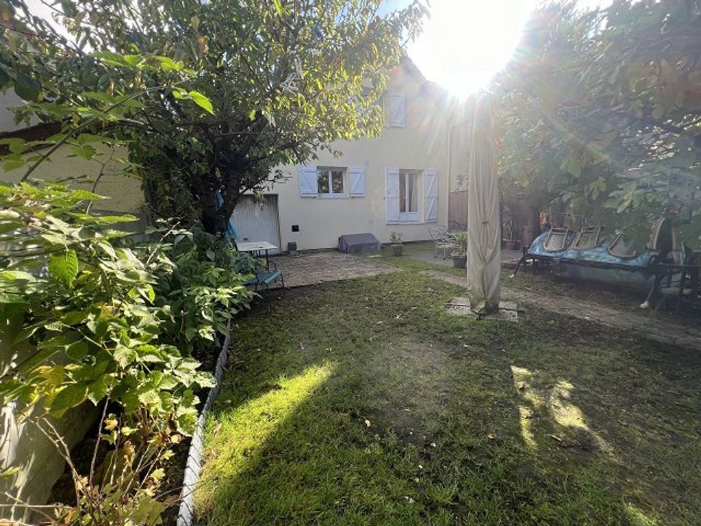 Achat maison à vendre 4 chambres 135 m² - Créteil