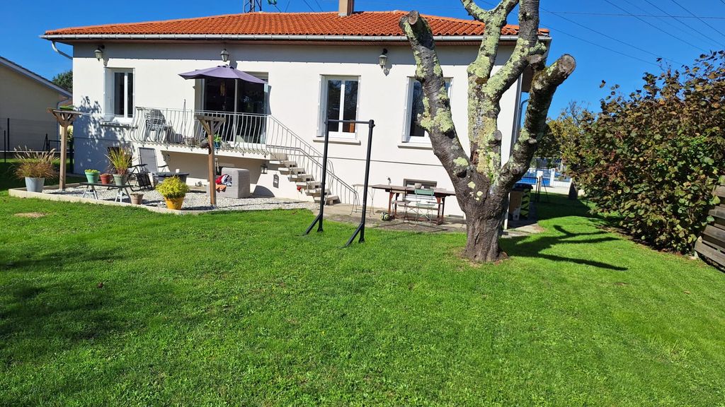 Achat maison à vendre 4 chambres 140 m² - Sainte-Eulalie