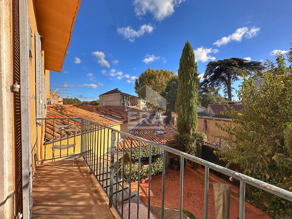 Achat appartement à vendre 5 pièces 100 m² - Aix-en-Provence