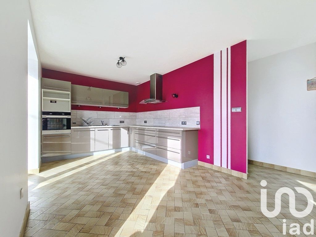 Achat appartement à vendre 4 pièces 89 m² - Bévenais