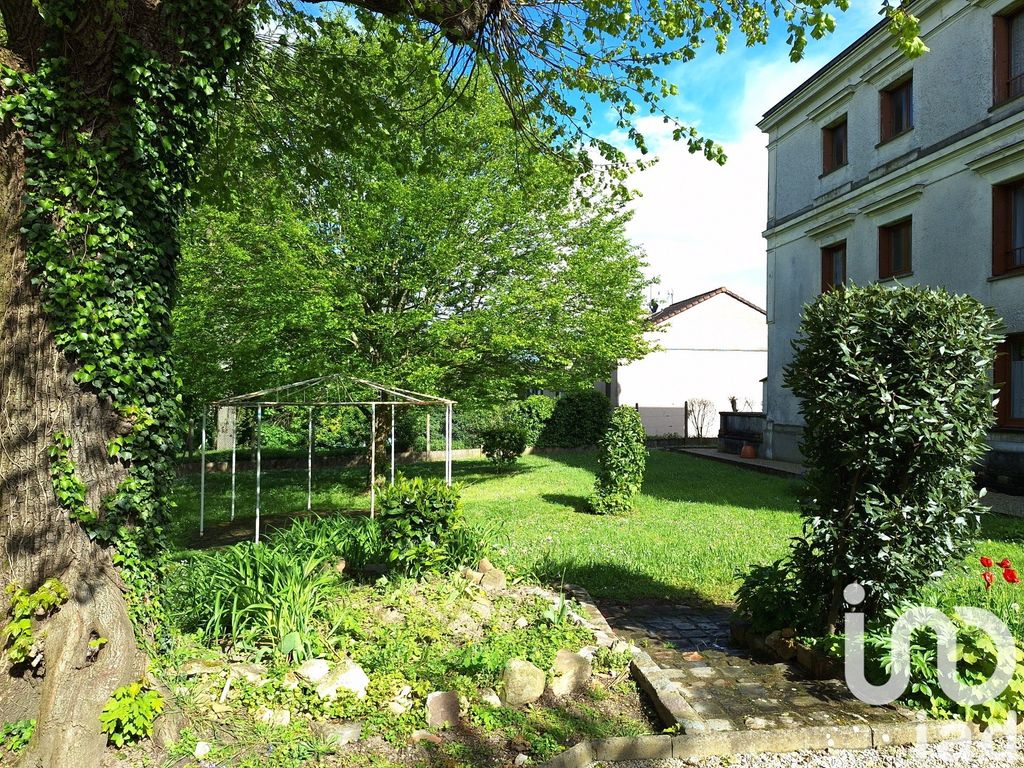 Achat appartement à vendre 2 pièces 56 m² - Sainte-Geneviève-des-Bois