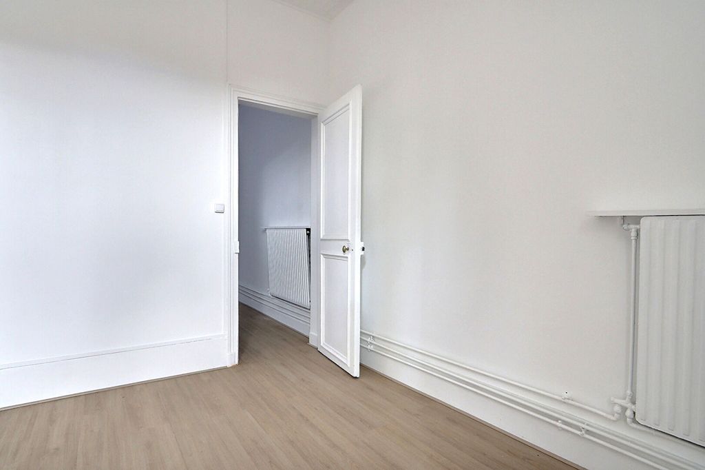 Achat appartement à vendre 2 pièces 32 m² - Aubervilliers