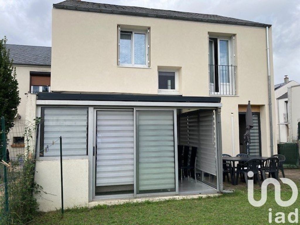 Achat maison à vendre 5 chambres 116 m² - Saint-Jean-de-la-Ruelle